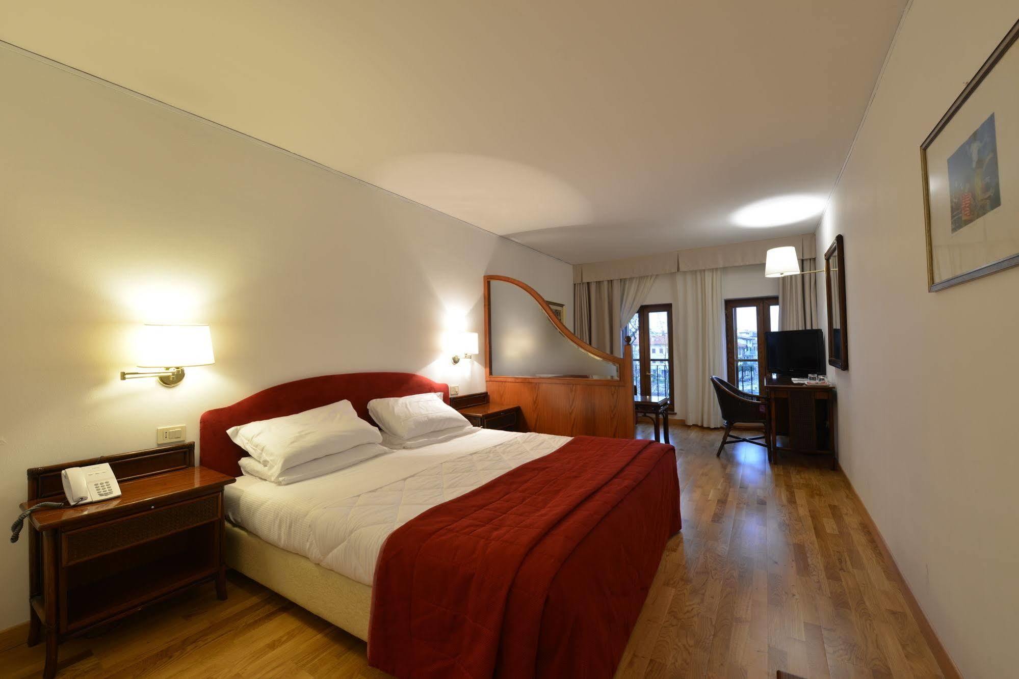Hotel Hannover Grado Exteriér fotografie